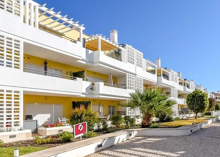 Penthouse Olivia Daire *