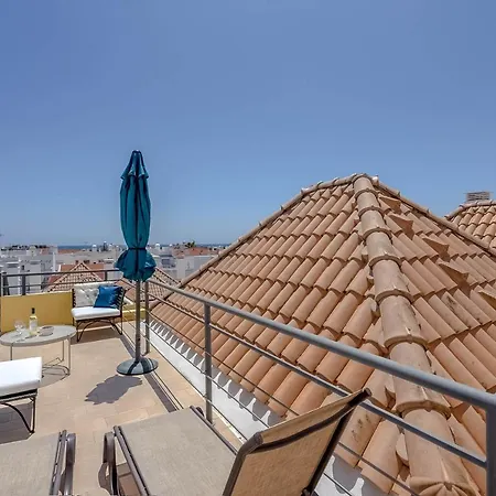 Penthouse Olivia Apartman *