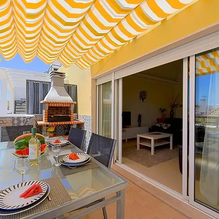 Penthouse Olivia Apartment *